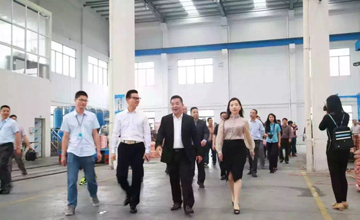 广东省客家商会会长温纯青率队走进常务副会长单位（太阳GG电缆）旅行交流